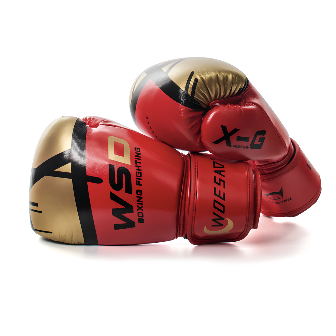 Rote und goldene Boxhandschuhe mit hochwertiger Polsterung und verstellbarem Klettverschluss für optimalen Halt.