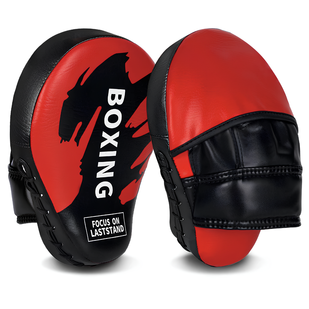 Professionelle Box-Pratzen in Rot und Schwarz, ideal für präzises Training und intensive Kampfsportübungen.
